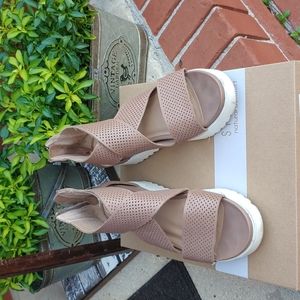 Steven Madden Klein tan leather platform sandals